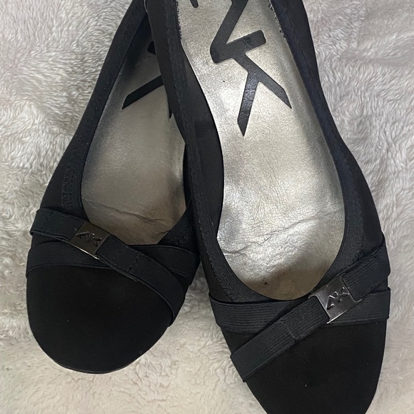Anne Klein Definitely Wedge Pump 9.5M Black - Picture 1 of 6
